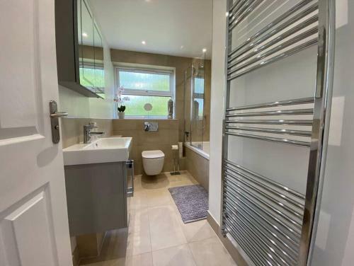 Modern And Cosy Flat For 4 In Fab Location