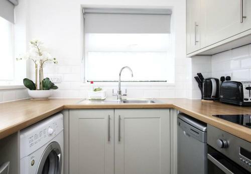 Modern And Cosy Flat For 4 In Fab Location