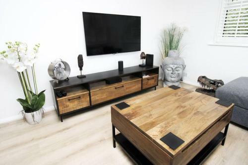 Modern And Cosy Flat For 4 In Fab Location