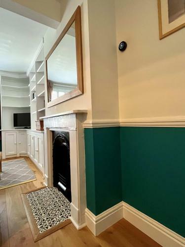 One Bedroom Victorian Terrace House