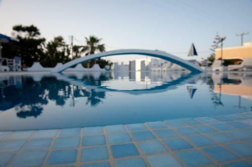 Hostal The F Suites