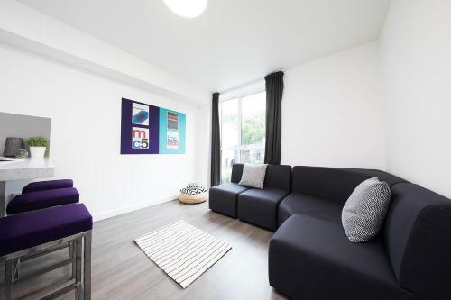 Hostal Charming Room For Students Only, Cardiff - Sk
