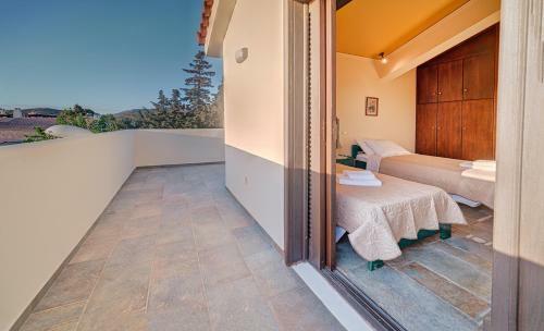 Sounio Beachfront Villa