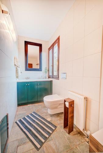 Sounio Beachfront Villa