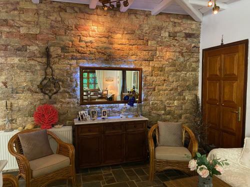 Villa Kineta Luxury House