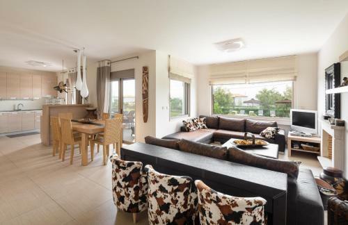 #flh - Citrus Pool Villa, Pefkochori