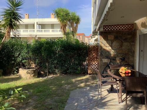Elena House Near The Beach