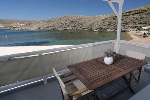 Apartamento Agia Eirini Studio Skiron By The Sea