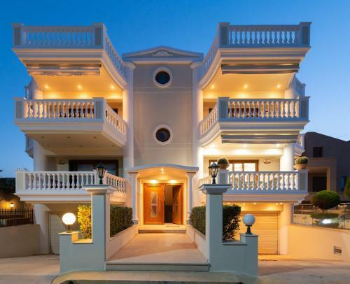 H Experience Seaside Luxury Boutique Apartment