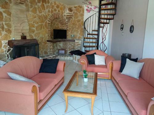 Apartamento Traditional Hilltop Sea & Mountain View Maisonette
