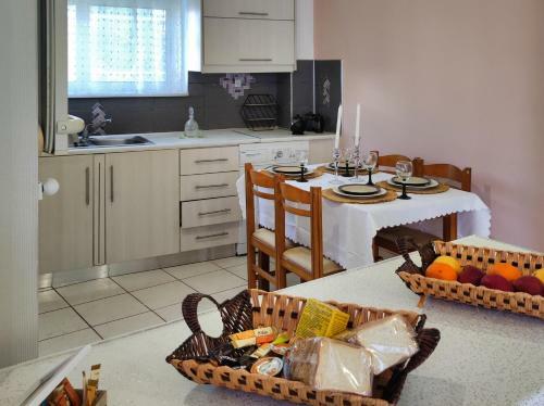 Apartamento Traditional Hilltop Sea & Mountain View Maisonette