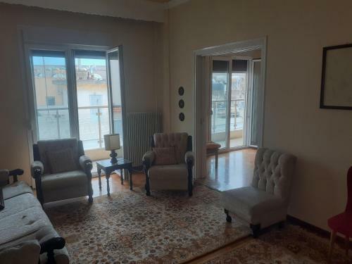 Big Apartment With Castle View