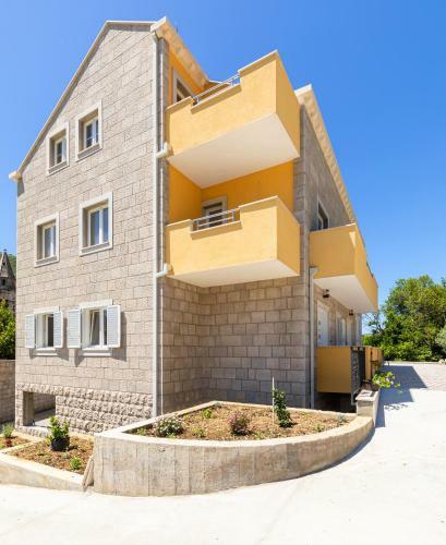 Olive Tree Apartment 1
