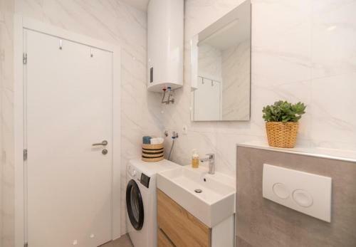 Apartments Ru?a- 50m From Beach