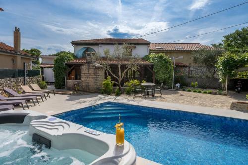 Stone Lady Holiday Home