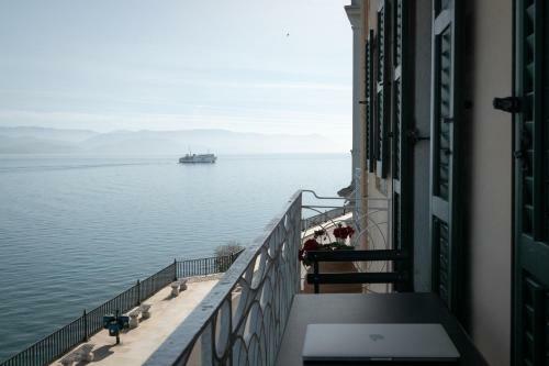 Apartamento The Corcyraean Luxury Seafront House & Yard
