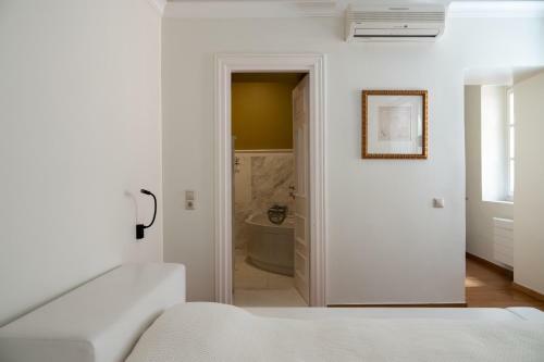 Apartamento The Corcyraean Luxury Seafront House & Yard