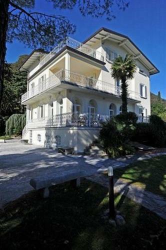 Villa Apollo