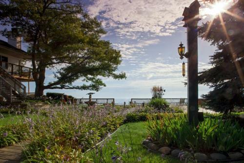 Bed & Breakfast Huron House