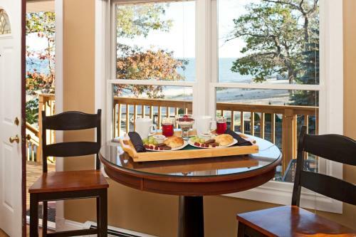 Bed & Breakfast Huron House