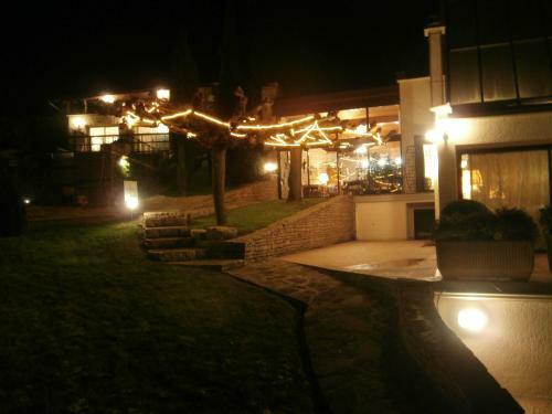 Bed & Breakfast La Villa Du Rh�ne