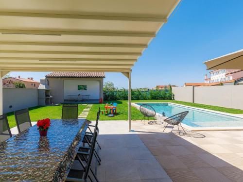 Holiday Home Villa Edi