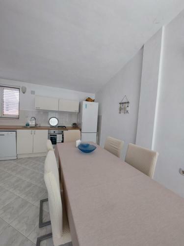 Mara Apartment Primo?ten