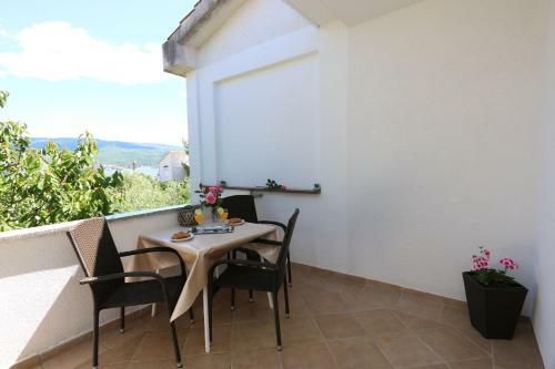 Apartments Brusic Ana