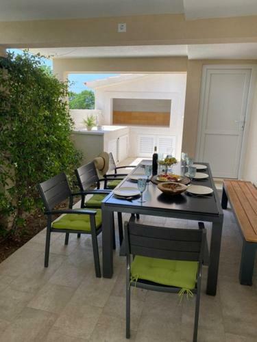 Villa B&d Residence