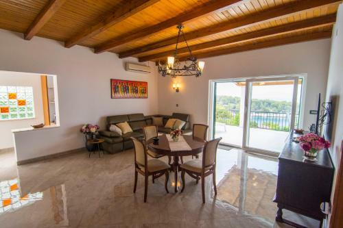 Seaview Residence