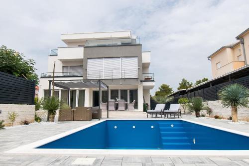Apartments Villa Ljubas