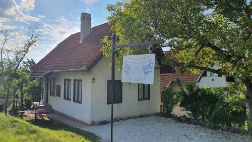 Holiday Home In Tamasi - S�dtransdanubien 42699
