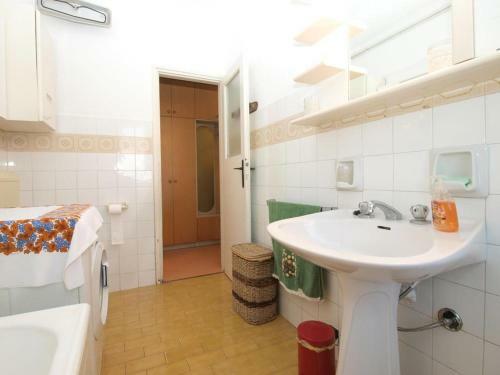 Apartment Leni