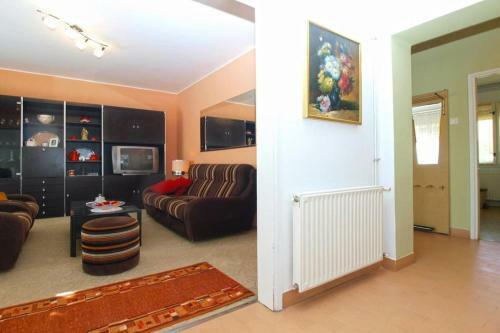 Apartment Leni