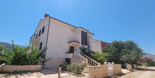 Apartments Villa Paulina