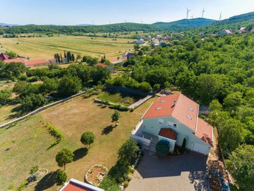 Villa ?elinka, Svib - Cista