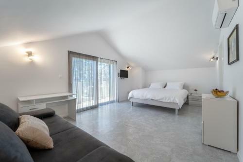 Villa Nina In Sumartin With Private Pool