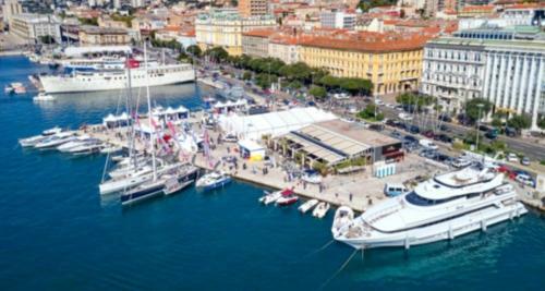 Rijeka Apartment With Free Parking And Large Balcony