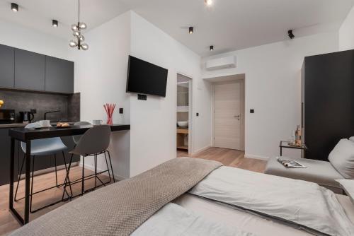 Deluxe Apartments ''in The Center''