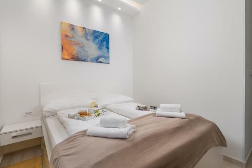 Lux Apartments