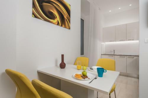 Lux Apartments