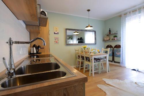 Studio Apartment Ada 2
