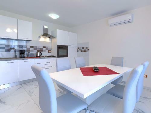 Holiday Home Mia