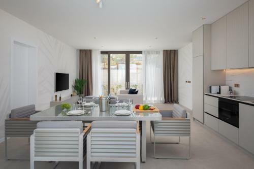 Luxury Villa Resort The Palms