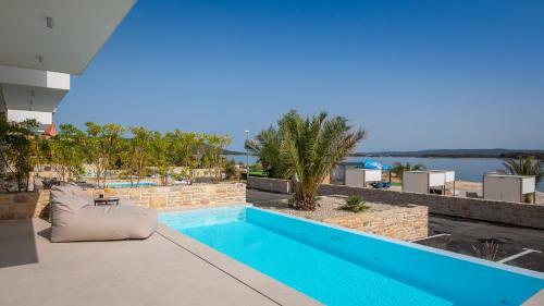 Luxury Villa Resort The Palms