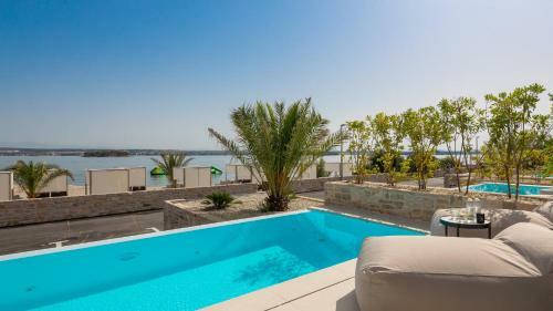 Luxury Villa Resort The Palms