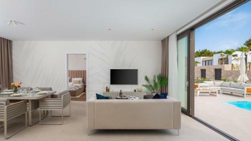Luxury Villa Resort The Palms