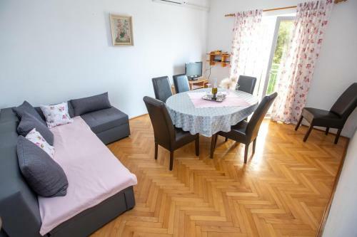 Apartments Skeva