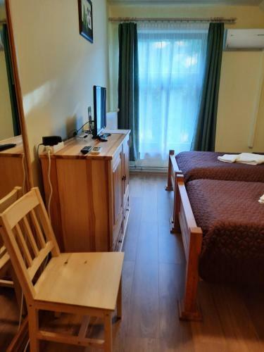Hostal �gnes Vend�gh�z