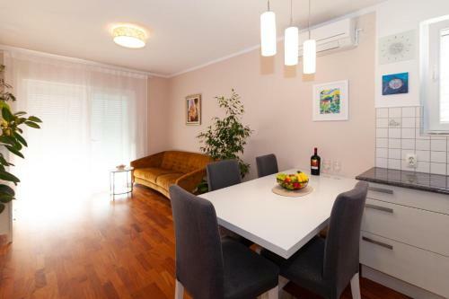 Apartment Best Sea View - In Old Town